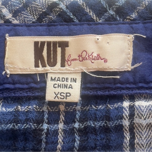 Kut from the Kloth Plaid Snap Up Roll Tab Sleeves Shirt XSP - Picture 5 of 9